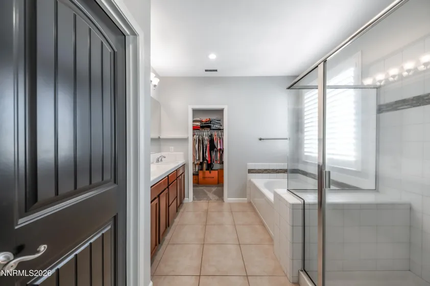 9530 Vikingholm, Reno, Nevada 89521, 4 Bedrooms Bedrooms, ,3 BathroomsBathrooms,Residential,Residential,Vikingholm,260001419