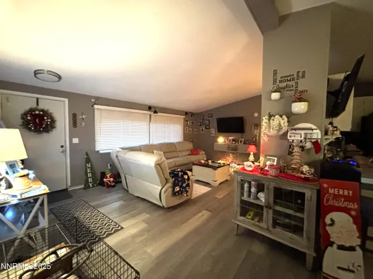 220 Bastian, Battle Mountain, Nevada 89820, 4 Bedrooms Bedrooms, ,2 BathroomsBathrooms,Residential,Residential,Bastian,250059384