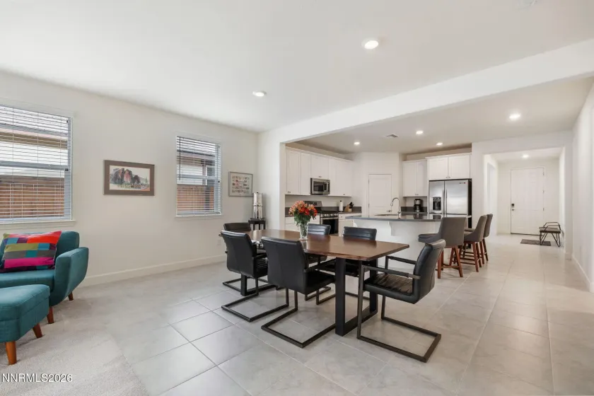 6407 Bucking Horse, Sparks, Nevada 89436, 3 Bedrooms Bedrooms, ,2 BathroomsBathrooms,Residential,Residential,Bucking Horse,260001426