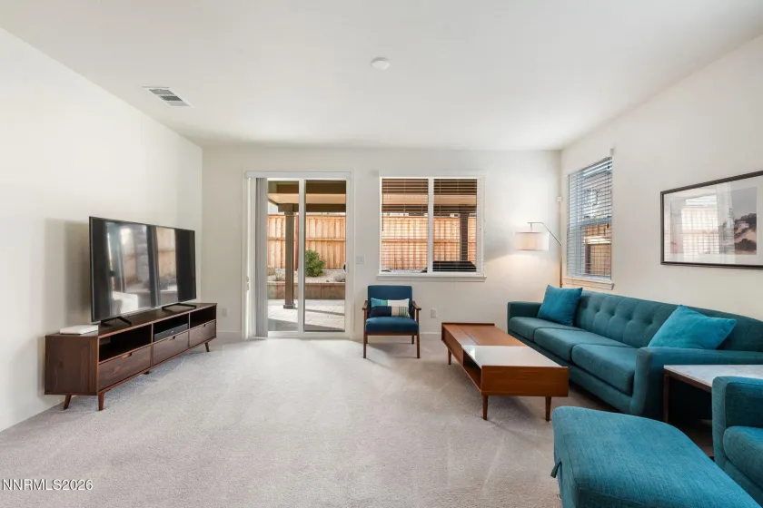 6407 Bucking Horse, Sparks, Nevada 89436, 3 Bedrooms Bedrooms, ,2 BathroomsBathrooms,Residential,Residential,Bucking Horse,260001426