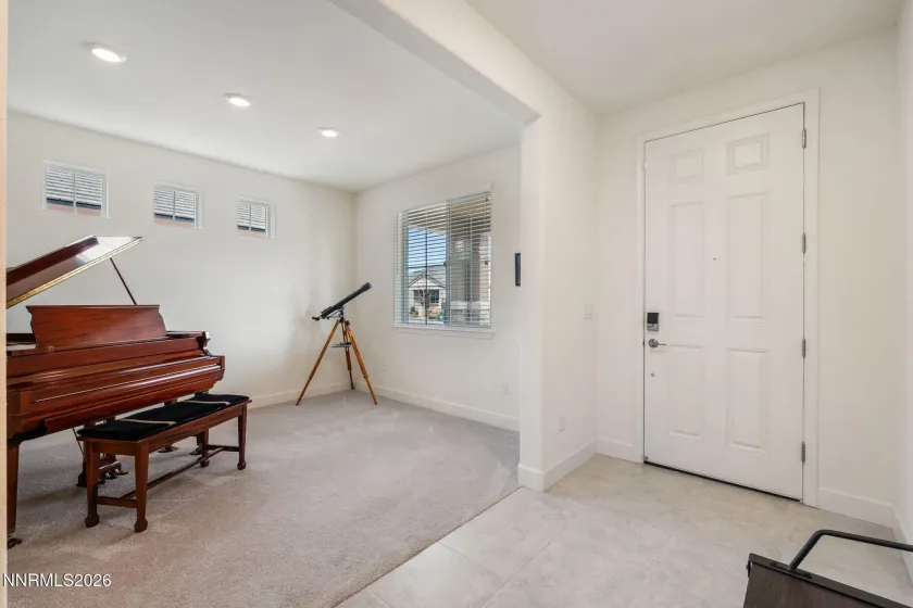 6407 Bucking Horse, Sparks, Nevada 89436, 3 Bedrooms Bedrooms, ,2 BathroomsBathrooms,Residential,Residential,Bucking Horse,260001426