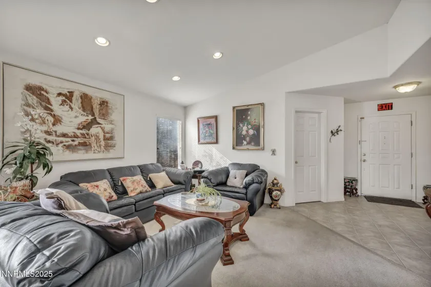 2900 Crown Canyon, Reno, Nevada 89503, 4 Bedrooms Bedrooms, ,2 BathroomsBathrooms,Residential,Residential,Crown Canyon,260000010