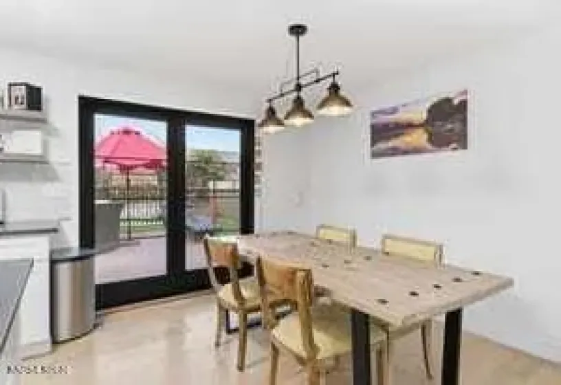 1801 Carlin, Reno, Nevada 89503, 4 Bedrooms Bedrooms, ,3 BathroomsBathrooms,Residential,Residential,Carlin,260001430