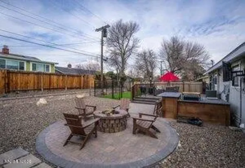 1801 Carlin, Reno, Nevada 89503, 4 Bedrooms Bedrooms, ,3 BathroomsBathrooms,Residential,Residential,Carlin,260001430