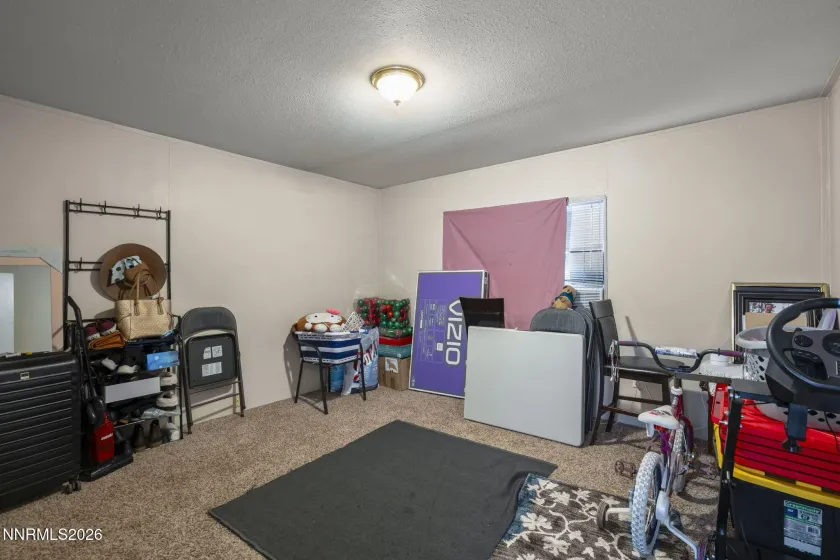 2701 Larkspur, Reno, Nevada 89512, 3 Bedrooms Bedrooms, ,2 BathroomsBathrooms,Residential,Residential,Larkspur,260001432