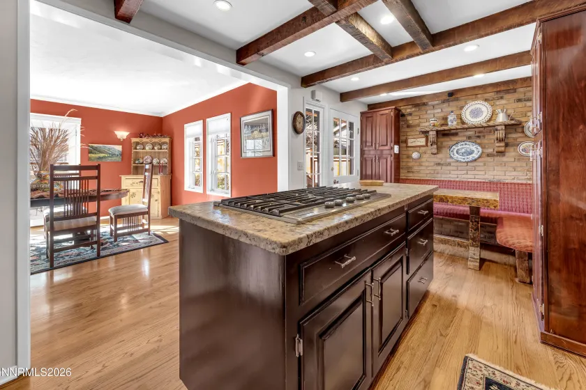 1010 La Rue, Reno, Nevada 89509, 5 Bedrooms Bedrooms, ,2 BathroomsBathrooms,Residential,Residential,La Rue,260001434