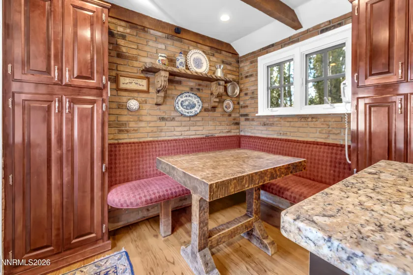 1010 La Rue, Reno, Nevada 89509, 5 Bedrooms Bedrooms, ,2 BathroomsBathrooms,Residential,Residential,La Rue,260001434