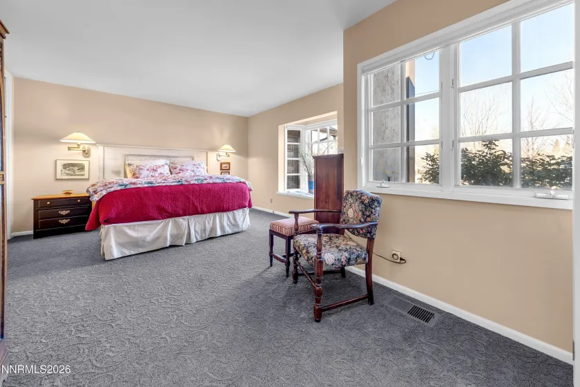 1010 La Rue, Reno, Nevada 89509, 5 Bedrooms Bedrooms, ,2 BathroomsBathrooms,Residential,Residential,La Rue,260001434