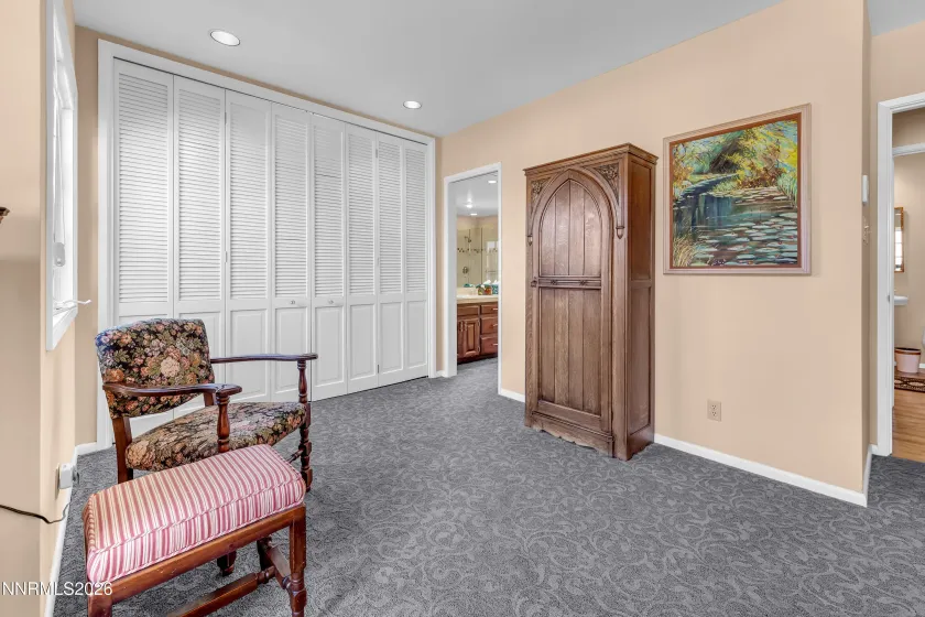 1010 La Rue, Reno, Nevada 89509, 5 Bedrooms Bedrooms, ,2 BathroomsBathrooms,Residential,Residential,La Rue,260001434