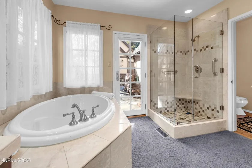 1010 La Rue, Reno, Nevada 89509, 5 Bedrooms Bedrooms, ,2 BathroomsBathrooms,Residential,Residential,La Rue,260001434