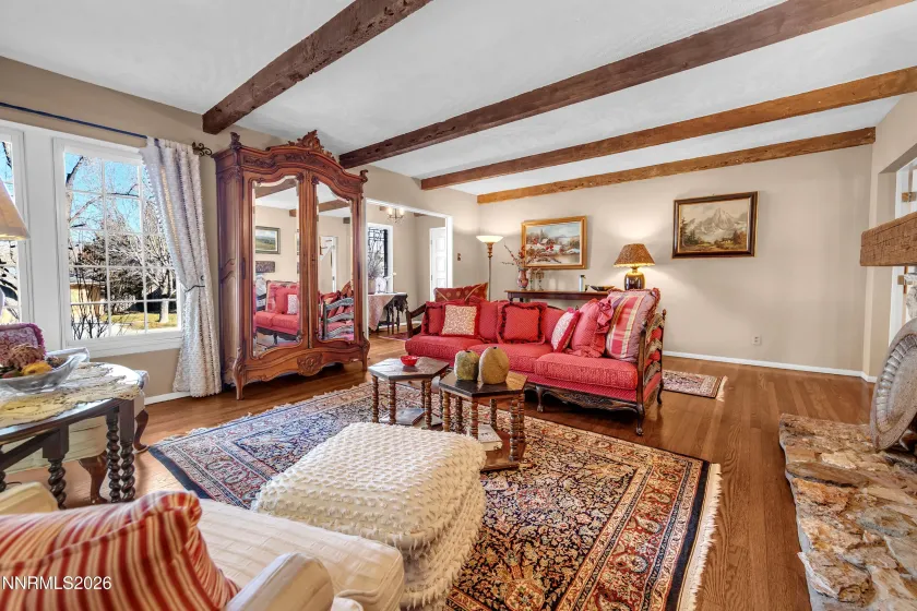 1010 La Rue, Reno, Nevada 89509, 5 Bedrooms Bedrooms, ,2 BathroomsBathrooms,Residential,Residential,La Rue,260001434