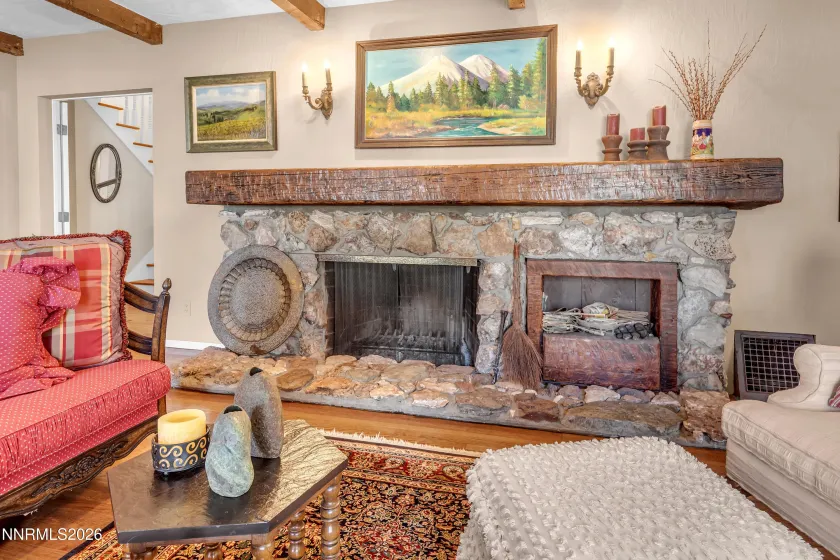 1010 La Rue, Reno, Nevada 89509, 5 Bedrooms Bedrooms, ,2 BathroomsBathrooms,Residential,Residential,La Rue,260001434