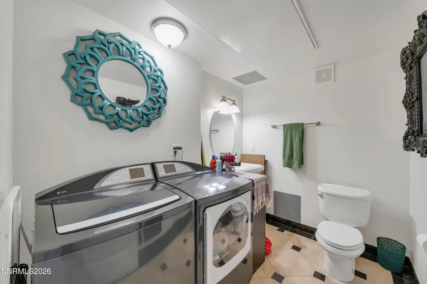 200 2nd, Other, Nevada 99999, 2 Bedrooms Bedrooms, ,3 BathroomsBathrooms,Residential,Residential,2nd,260001435