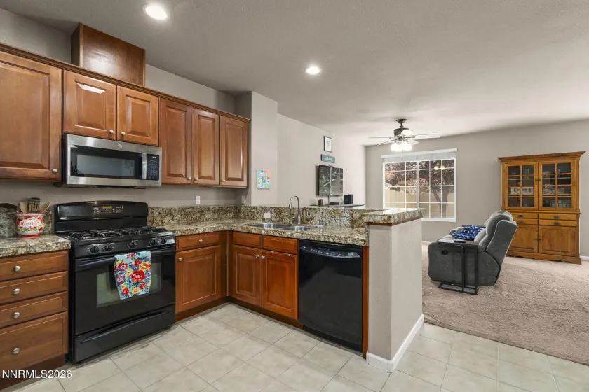 11041 Colton, Reno, Nevada 89521, 3 Bedrooms Bedrooms, ,3 BathroomsBathrooms,Residential,Residential,Colton,260001444