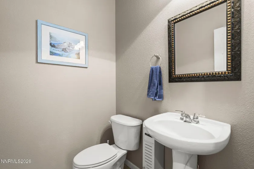 11041 Colton, Reno, Nevada 89521, 3 Bedrooms Bedrooms, ,3 BathroomsBathrooms,Residential,Residential,Colton,260001444