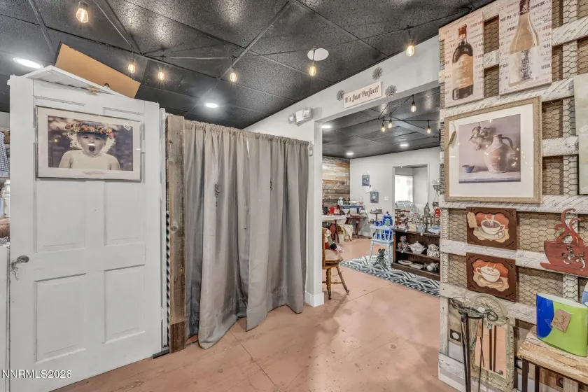 104 Corbett, Carson City, Nevada 89706, ,Commercial Sale,Residential,Corbett,260001446