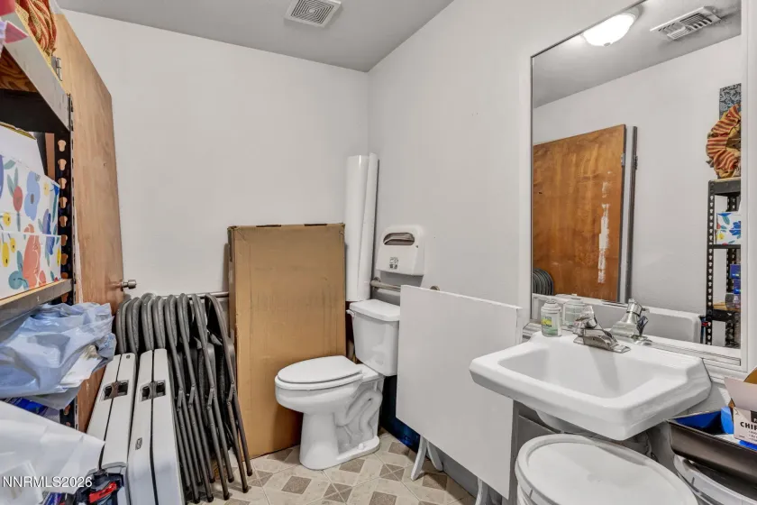 104 Corbett, Carson City, Nevada 89706, ,Commercial Sale,Residential,Corbett,260001446