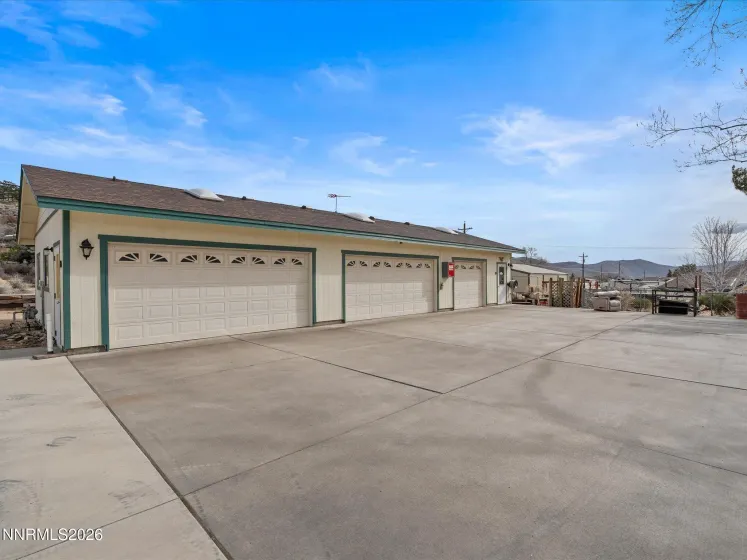 4025 Drake, Washoe Valley, Nevada 89704, 3 Bedrooms Bedrooms, ,2 BathroomsBathrooms,Residential,Residential,Drake,260001456