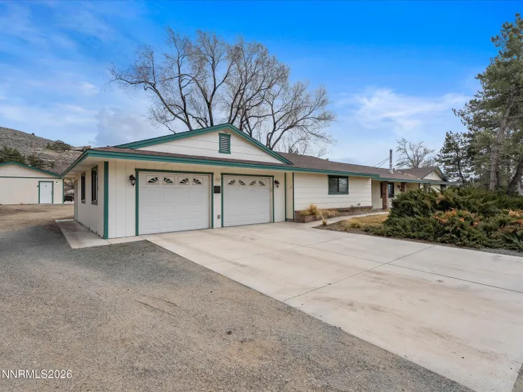 4025 Drake, Washoe Valley, Nevada 89704, 3 Bedrooms Bedrooms, ,2 BathroomsBathrooms,Residential,Residential,Drake,260001456