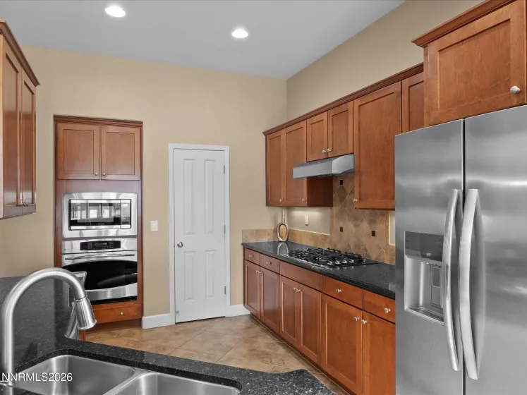 5769 Desert Mirage, Sparks, Nevada 89436, 3 Bedrooms Bedrooms, ,2 BathroomsBathrooms,Residential,Residential,Desert Mirage,260001458