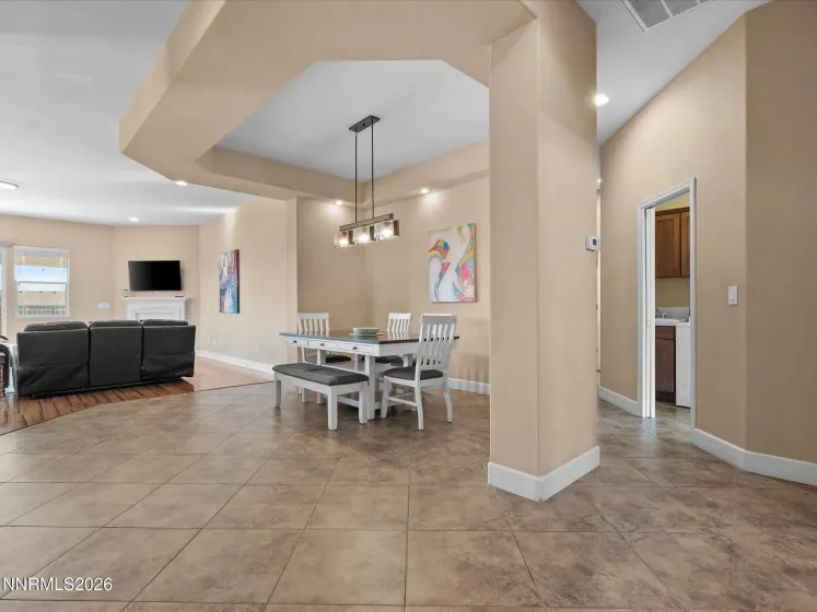 5769 Desert Mirage, Sparks, Nevada 89436, 3 Bedrooms Bedrooms, ,2 BathroomsBathrooms,Residential,Residential,Desert Mirage,260001458