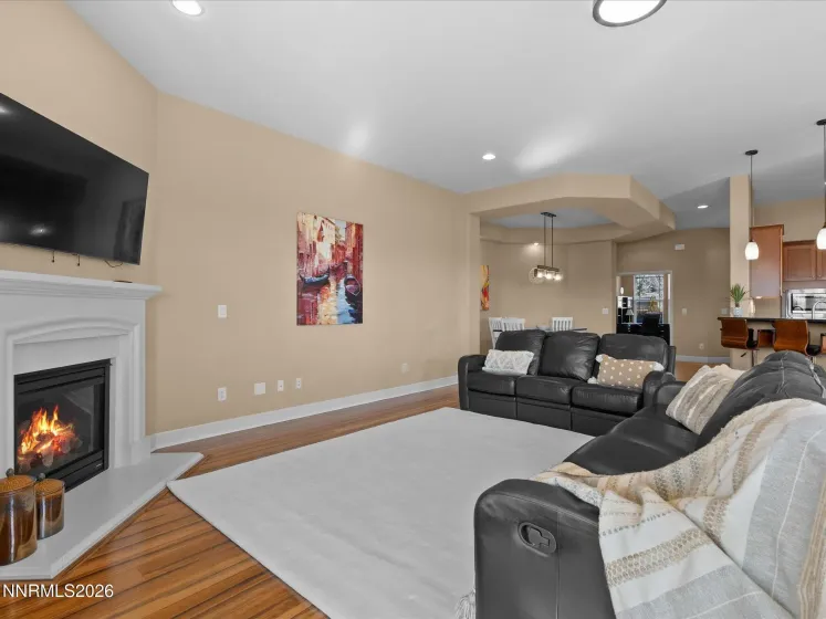 5769 Desert Mirage, Sparks, Nevada 89436, 3 Bedrooms Bedrooms, ,2 BathroomsBathrooms,Residential,Residential,Desert Mirage,260001458