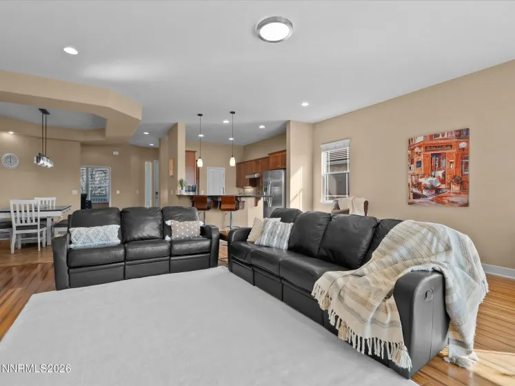 5769 Desert Mirage, Sparks, Nevada 89436, 3 Bedrooms Bedrooms, ,2 BathroomsBathrooms,Residential,Residential,Desert Mirage,260001458