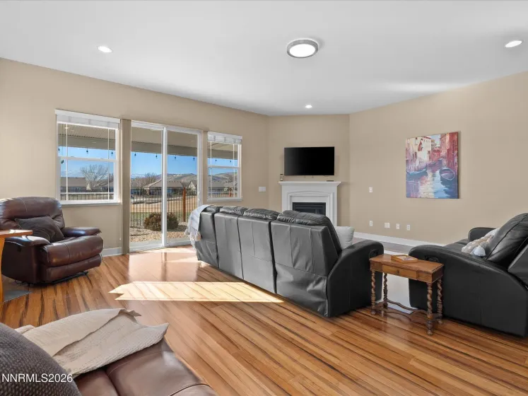 5769 Desert Mirage, Sparks, Nevada 89436, 3 Bedrooms Bedrooms, ,2 BathroomsBathrooms,Residential,Residential,Desert Mirage,260001458