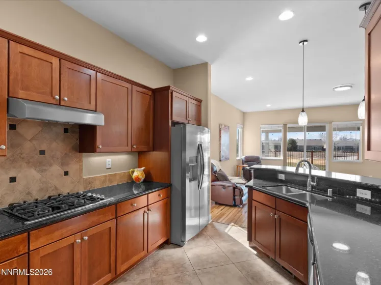 5769 Desert Mirage, Sparks, Nevada 89436, 3 Bedrooms Bedrooms, ,2 BathroomsBathrooms,Residential,Residential,Desert Mirage,260001458