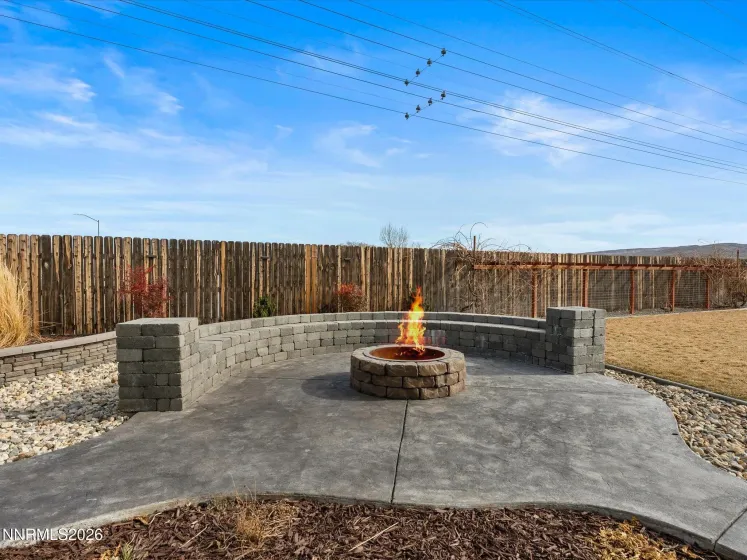 587 Spur, Fernley, Nevada 89408, 3 Bedrooms Bedrooms, ,2 BathroomsBathrooms,Residential,Residential,Spur,260001460