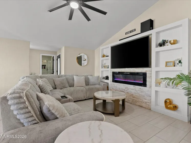 587 Spur, Fernley, Nevada 89408, 3 Bedrooms Bedrooms, ,2 BathroomsBathrooms,Residential,Residential,Spur,260001460