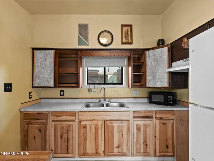 75 Center, Fernley, Nevada 89408, 3 Bedrooms Bedrooms, ,2 BathroomsBathrooms,Residential,Residential,Center,260001461