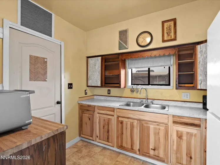 75 Center, Fernley, Nevada 89408, 3 Bedrooms Bedrooms, ,2 BathroomsBathrooms,Residential,Residential,Center,260001461