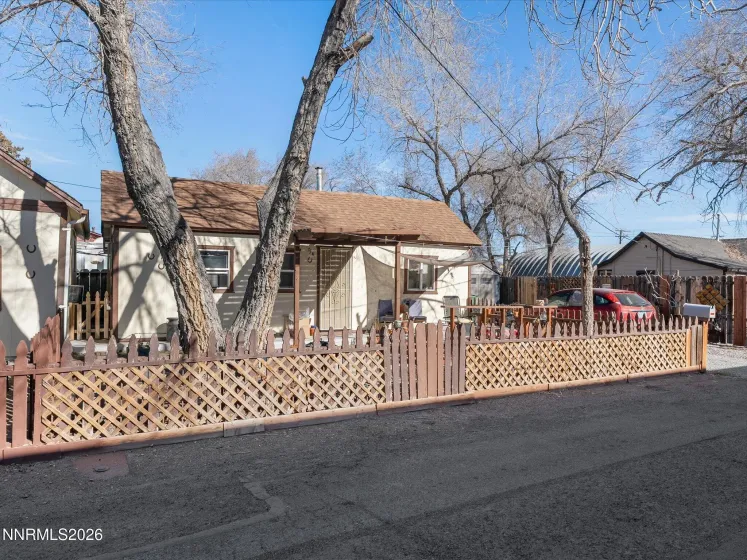 75 Center, Fernley, Nevada 89408, 3 Bedrooms Bedrooms, ,2 BathroomsBathrooms,Residential,Residential,Center,260001461