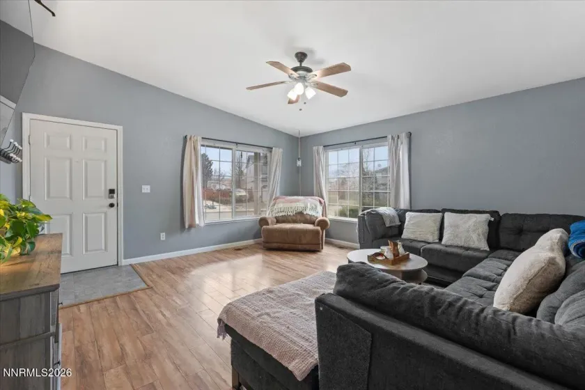 18213 Silverleaf, Reno, Nevada 89508, 3 Bedrooms Bedrooms, ,2 BathroomsBathrooms,Residential,Residential,Silverleaf,260001466