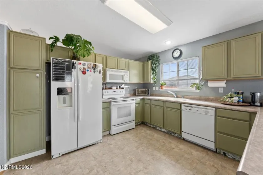 18213 Silverleaf, Reno, Nevada 89508, 3 Bedrooms Bedrooms, ,2 BathroomsBathrooms,Residential,Residential,Silverleaf,260001466