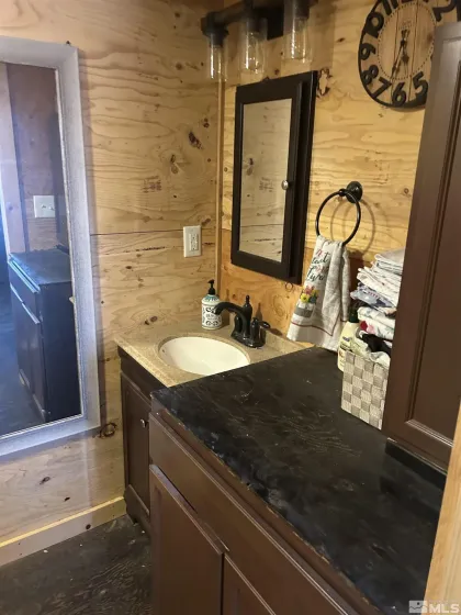 13200 Carson, Fallon, Nevada 89406, 8 Bedrooms Bedrooms, ,5 BathroomsBathrooms,Residential,Residential,Carson,240011432