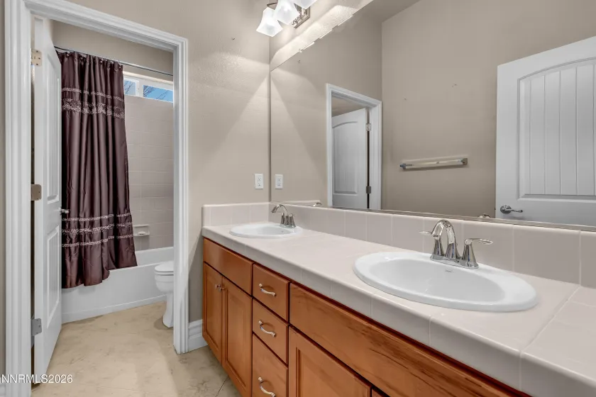 4747 Jacmel, Sparks, Nevada 89436, 5 Bedrooms Bedrooms, ,3 BathroomsBathrooms,Residential,Residential,Jacmel,260001479