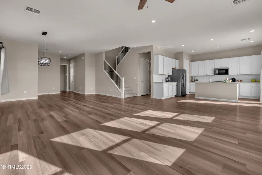 7609 Navasota, Sparks, Nevada 89436, 4 Bedrooms Bedrooms, ,3 BathroomsBathrooms,Residential,Residential,Navasota,260001480