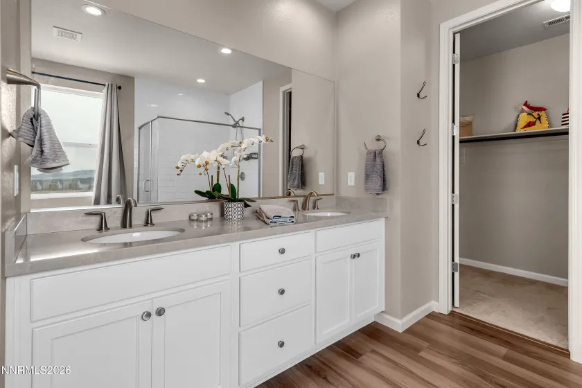 7609 Navasota, Sparks, Nevada 89436, 4 Bedrooms Bedrooms, ,3 BathroomsBathrooms,Residential,Residential,Navasota,260001480