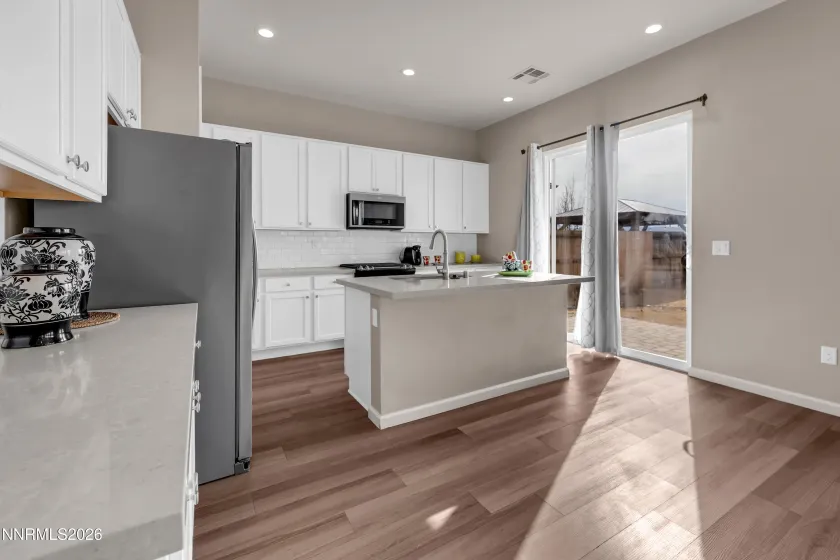 7609 Navasota, Sparks, Nevada 89436, 4 Bedrooms Bedrooms, ,3 BathroomsBathrooms,Residential,Residential,Navasota,260001480