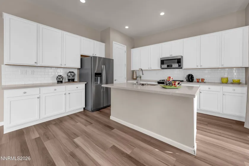 7609 Navasota, Sparks, Nevada 89436, 4 Bedrooms Bedrooms, ,3 BathroomsBathrooms,Residential,Residential,Navasota,260001480