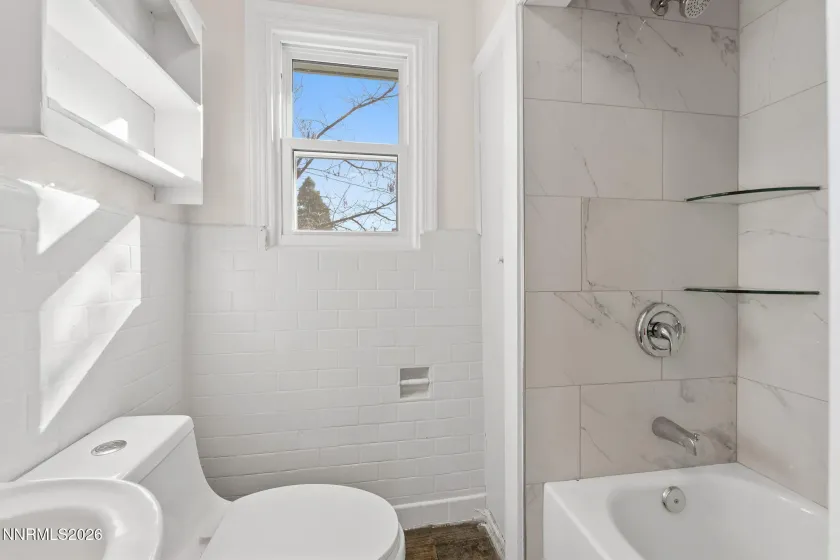 1224 F, Sparks, Nevada 89431, ,Residential Income,Residential,F,260001482