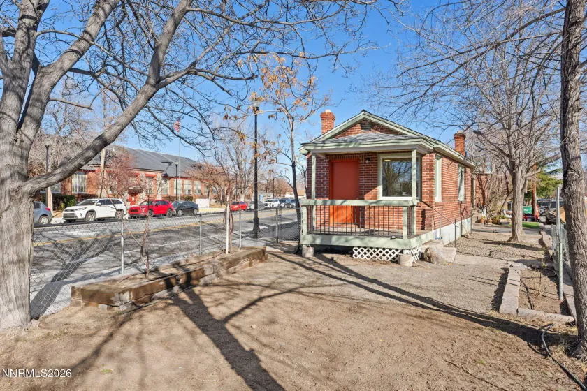 1224 F, Sparks, Nevada 89431, ,Residential Income,Residential,F,260001482