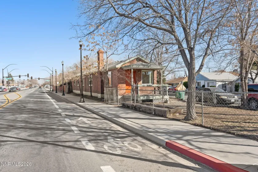 1224 F, Sparks, Nevada 89431, ,Residential Income,Residential,F,260001482