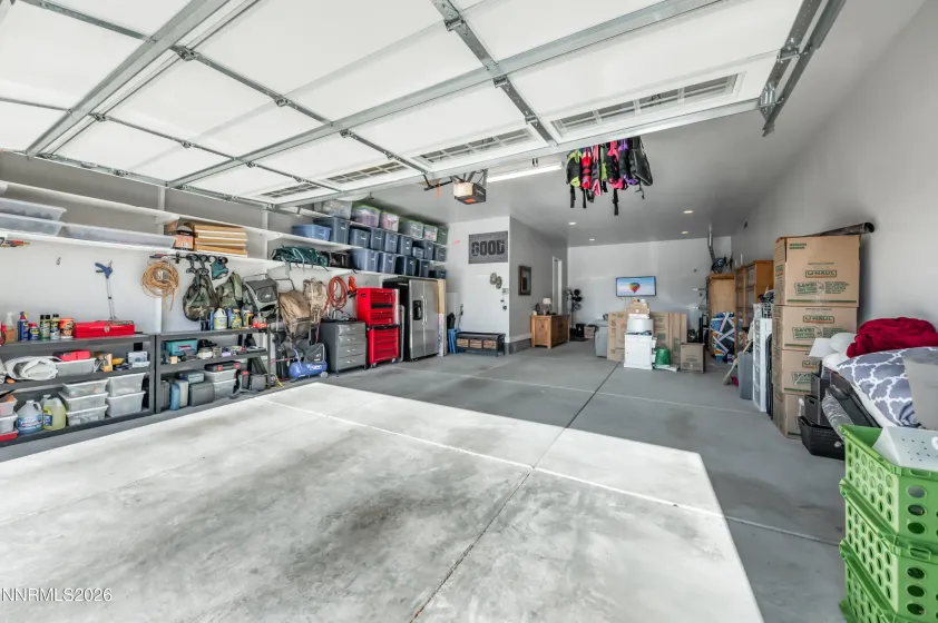 445 Horizon Ridge, Spanish Springs, Nevada 89441, 5 Bedrooms Bedrooms, ,3 BathroomsBathrooms,Residential,Residential,Horizon Ridge,260001489