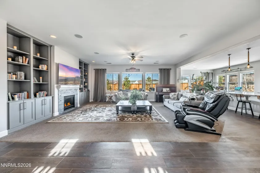 445 Horizon Ridge, Spanish Springs, Nevada 89441, 5 Bedrooms Bedrooms, ,3 BathroomsBathrooms,Residential,Residential,Horizon Ridge,260001489