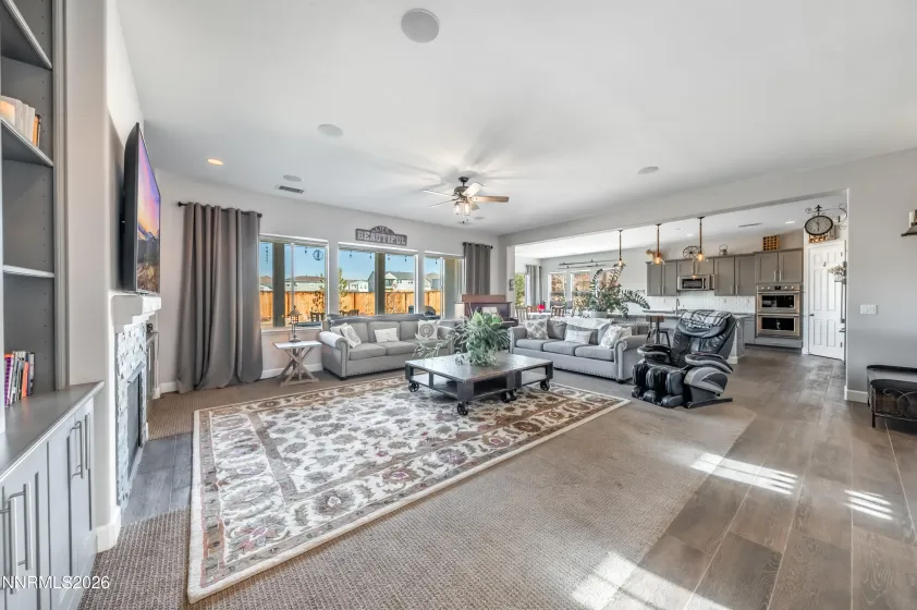 445 Horizon Ridge, Spanish Springs, Nevada 89441, 5 Bedrooms Bedrooms, ,3 BathroomsBathrooms,Residential,Residential,Horizon Ridge,260001489