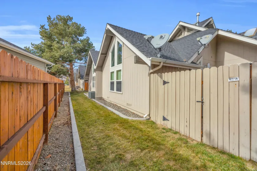 985 Aspen Grove, Minden, Nevada 89423, 2 Bedrooms Bedrooms, ,2 BathroomsBathrooms,Residential,Residential,Aspen Grove,260001507