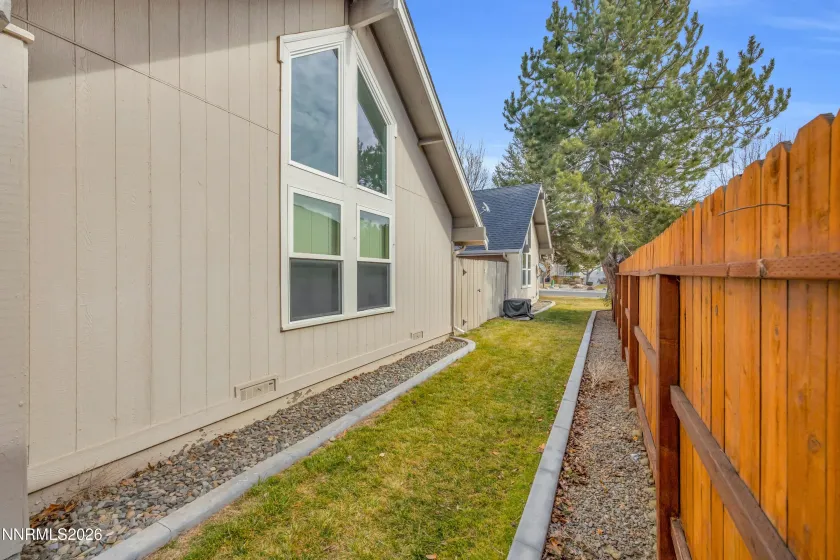 985 Aspen Grove, Minden, Nevada 89423, 2 Bedrooms Bedrooms, ,2 BathroomsBathrooms,Residential,Residential,Aspen Grove,260001507